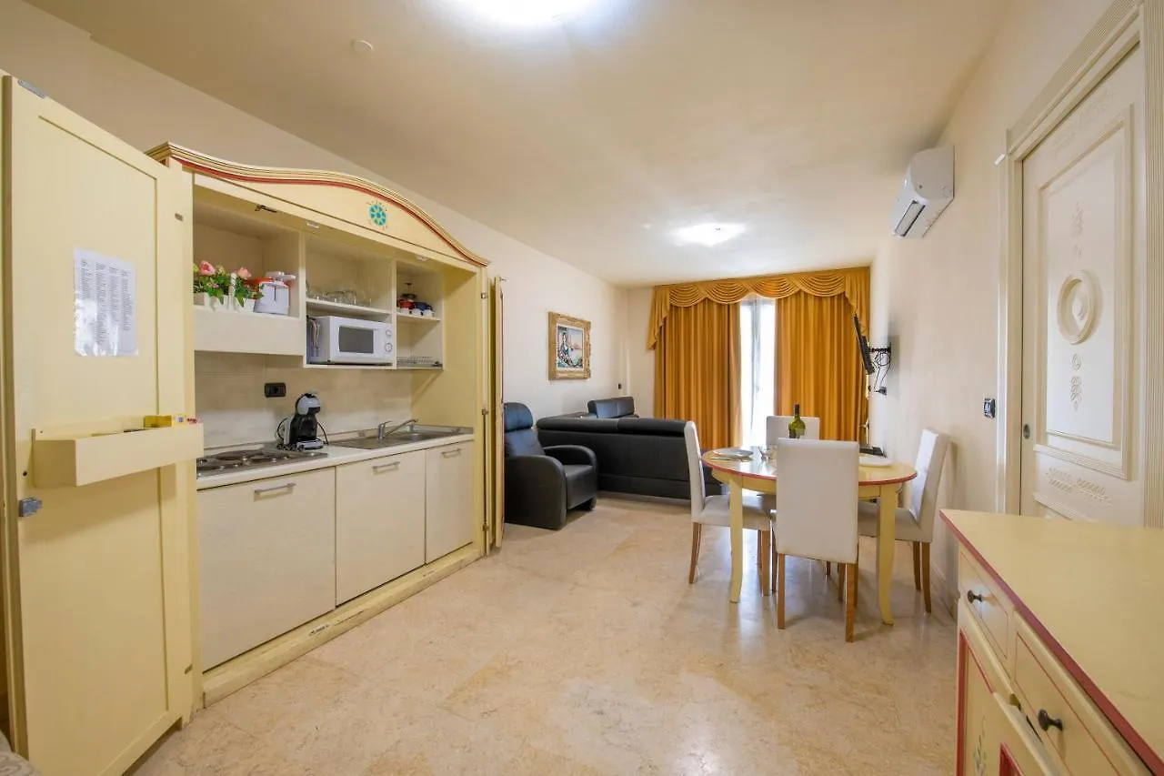 Apartman Sunlago House Lake Front & Pool Desenzano del Garda Olaszország