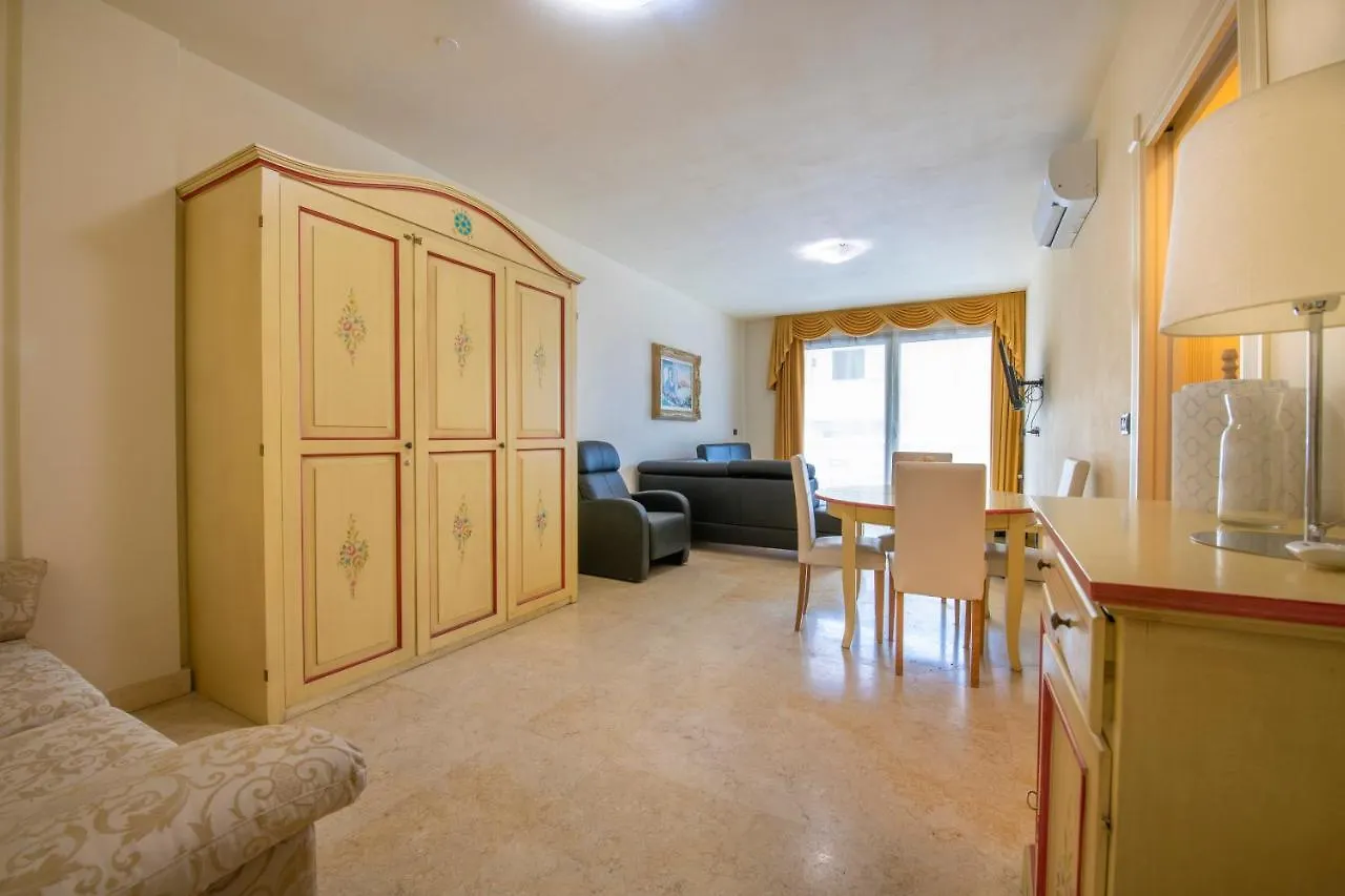 Sunlago House Lake Front & Pool Desenzano del Garda