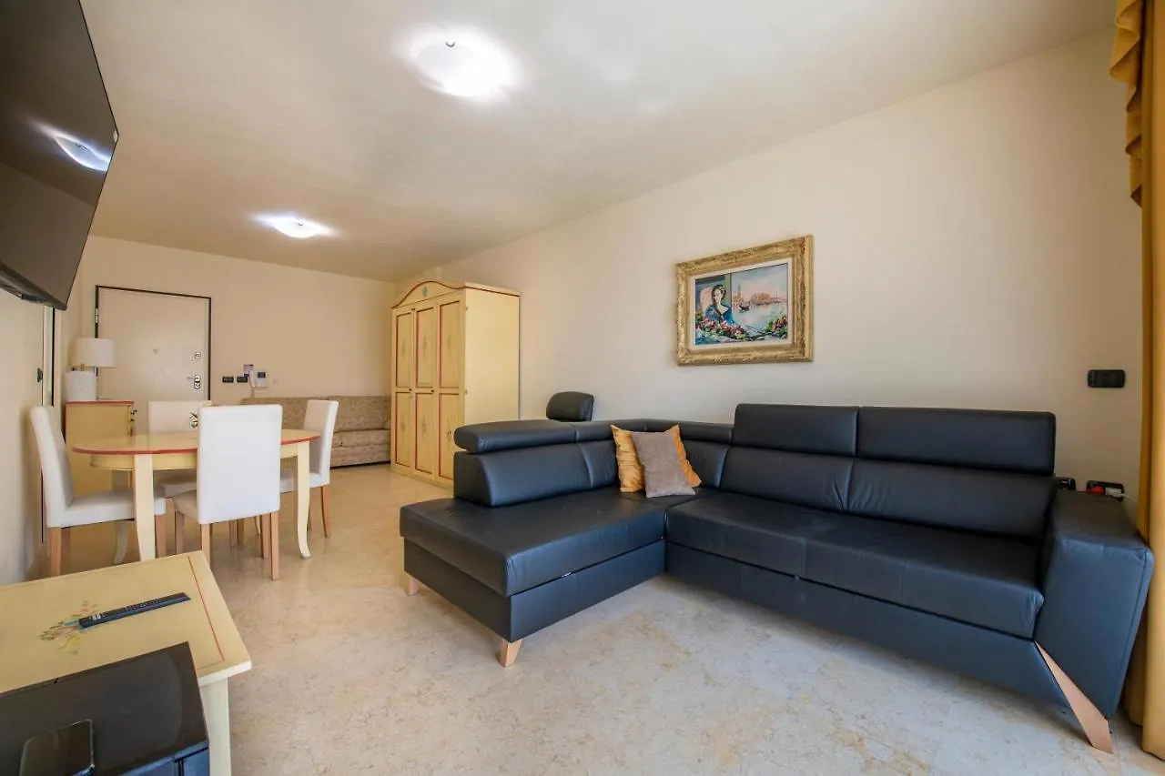 Apartman Sunlago House Lake Front & Pool Desenzano del Garda