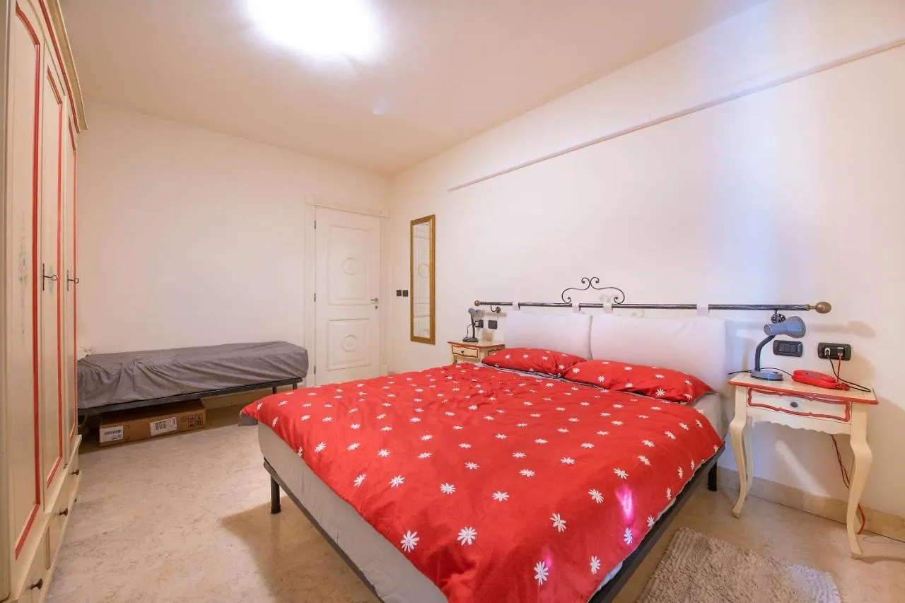 Apartman Sunlago House Lake Front & Pool Desenzano del Garda