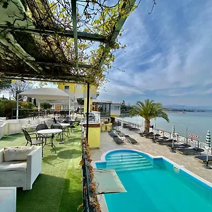 4* Hotel Estee