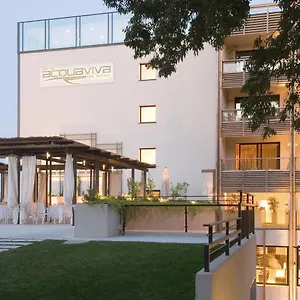 4* Szálloda Acquaviva Del Garda