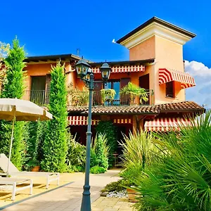 Desenzano Paradise לינה וארוחת בוקר